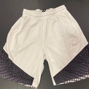 Nike Athletic shorts - M
